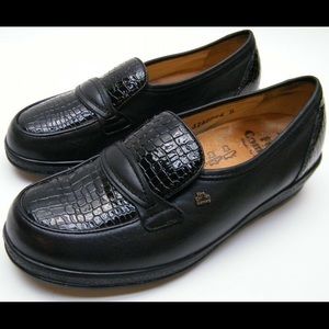 FINN COMFORT Germany leather Black Loafers 7